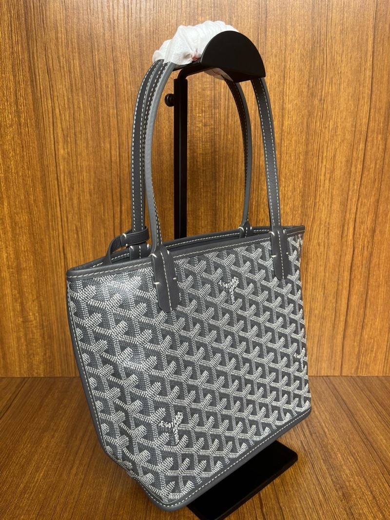 Goyard Shopping Bags